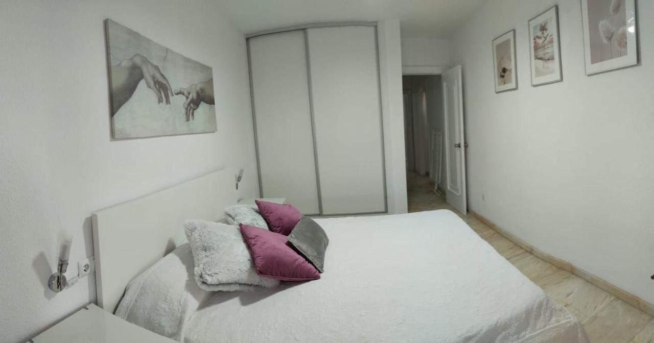 Apartamento con vistas Fuengirola Bagian luar foto