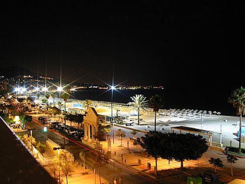 Apartamento con vistas Fuengirola Bagian luar foto