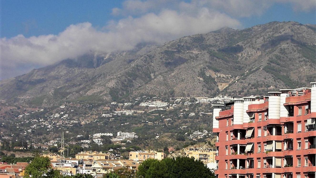 Apartamento con vistas Fuengirola Bagian luar foto