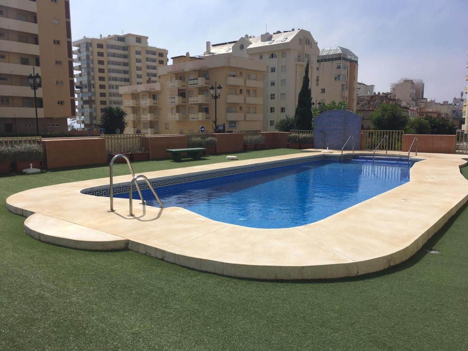 Apartamento con vistas Fuengirola Bagian luar foto